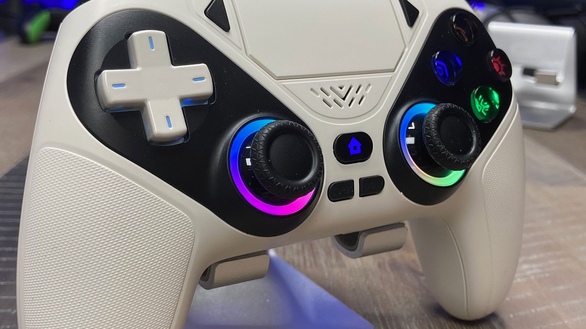 test manette sans fil gamrombo ps5 pc image 3